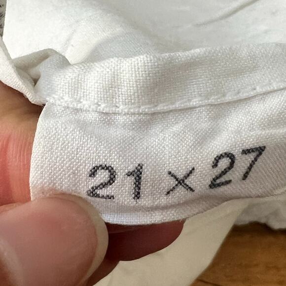 Vintage White Cotton Pillowcases With Hand-Embroidered Floral 21x27 Set Of Two - Picture 11 of 12